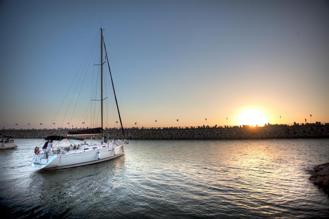 לי-ים השכרת יאכטות